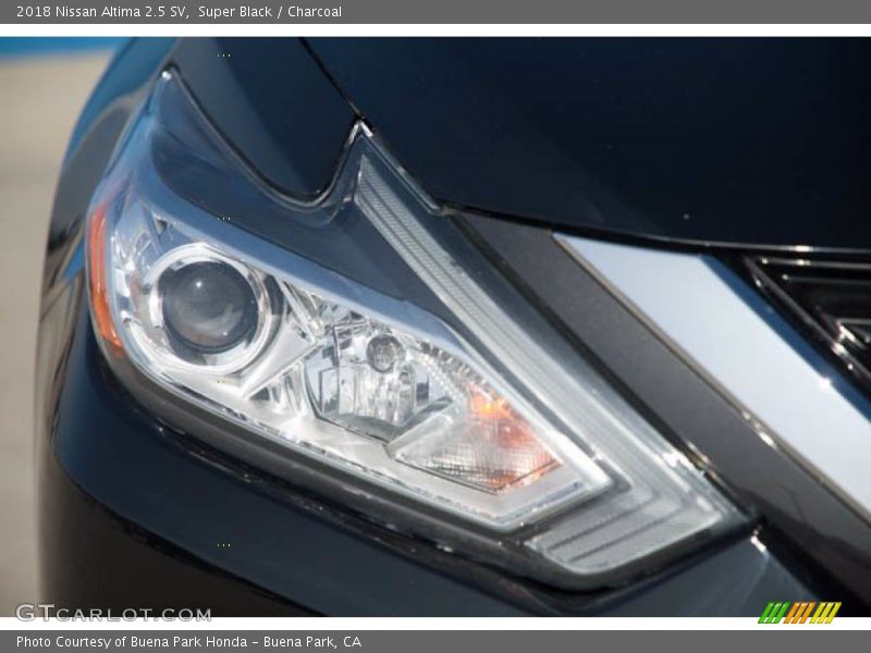 Super Black / Charcoal 2018 Nissan Altima 2.5 SV