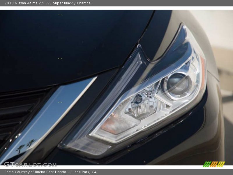 Super Black / Charcoal 2018 Nissan Altima 2.5 SV