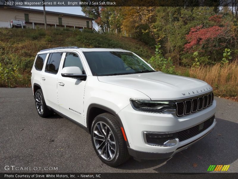 Front 3/4 View of 2022 Wagoneer Series III 4x4