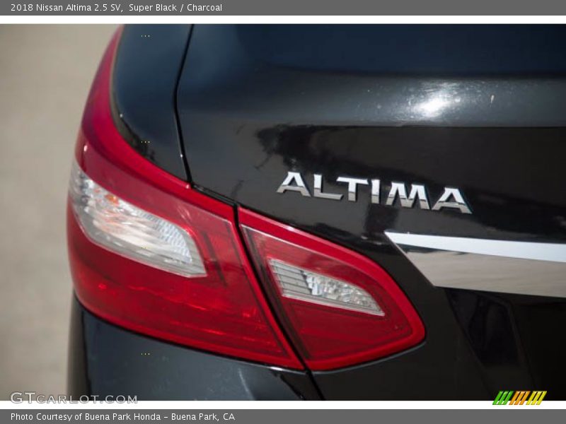 Super Black / Charcoal 2018 Nissan Altima 2.5 SV