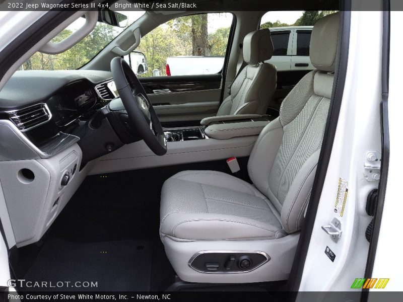  2022 Wagoneer Series III 4x4 Sea Salt/Black Interior