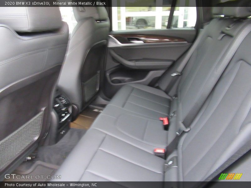 Mineral White Metallic / Black 2020 BMW X3 sDrive30i