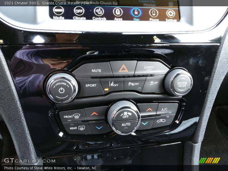 Granite Crystal Metallic / Black 2021 Chrysler 300 S