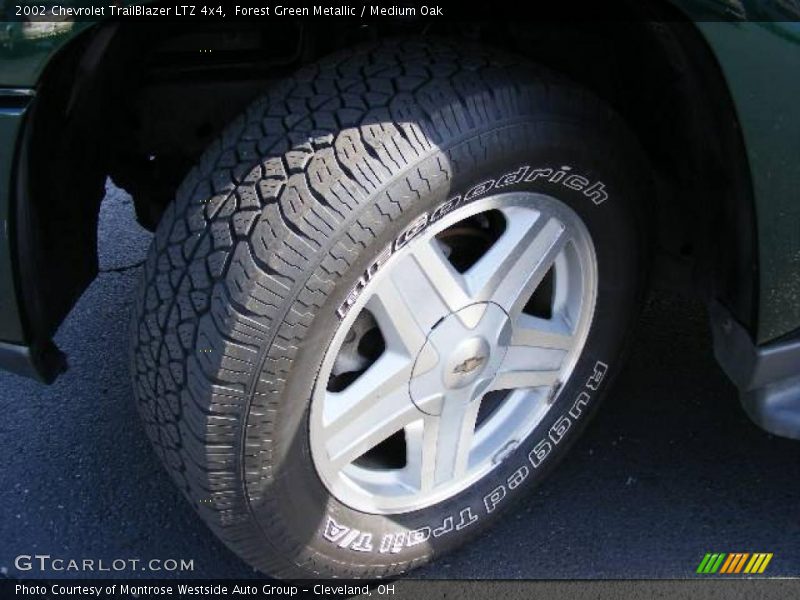 Forest Green Metallic / Medium Oak 2002 Chevrolet TrailBlazer LTZ 4x4