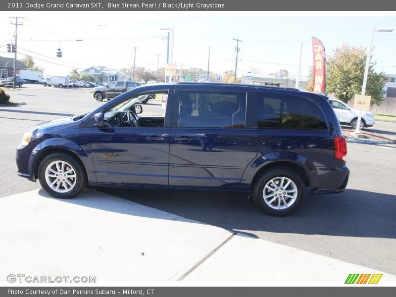 Blue Streak Pearl / Black/Light Graystone 2013 Dodge Grand Caravan SXT