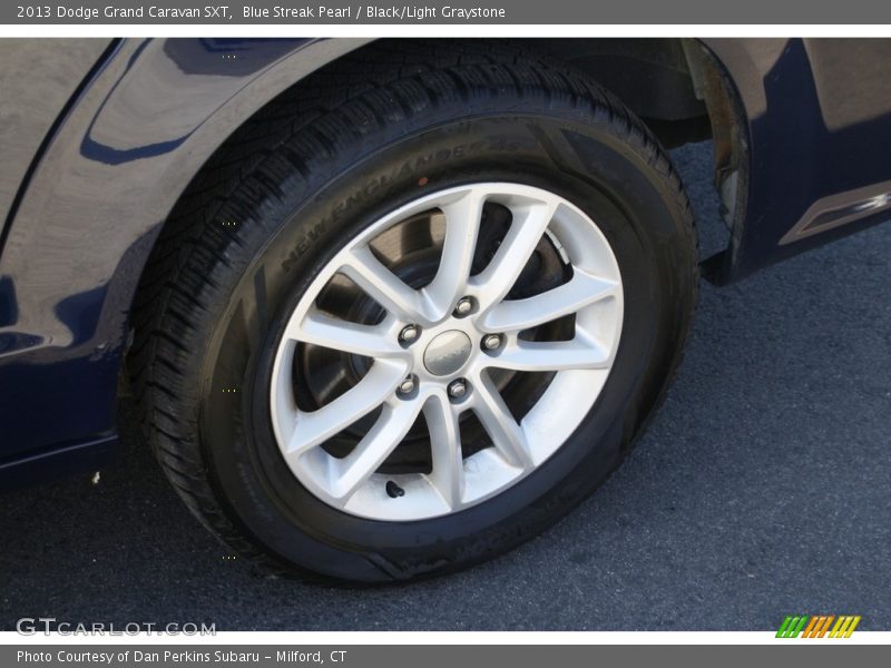 Blue Streak Pearl / Black/Light Graystone 2013 Dodge Grand Caravan SXT