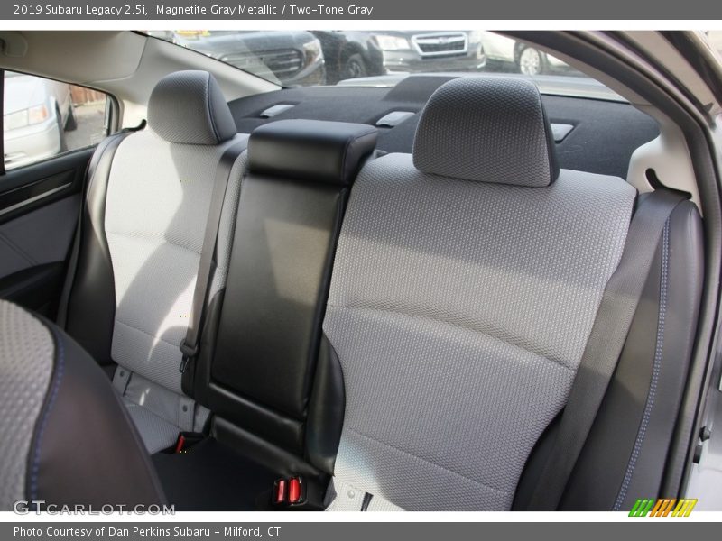 Magnetite Gray Metallic / Two-Tone Gray 2019 Subaru Legacy 2.5i