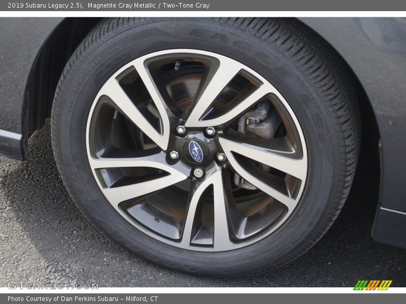 Magnetite Gray Metallic / Two-Tone Gray 2019 Subaru Legacy 2.5i