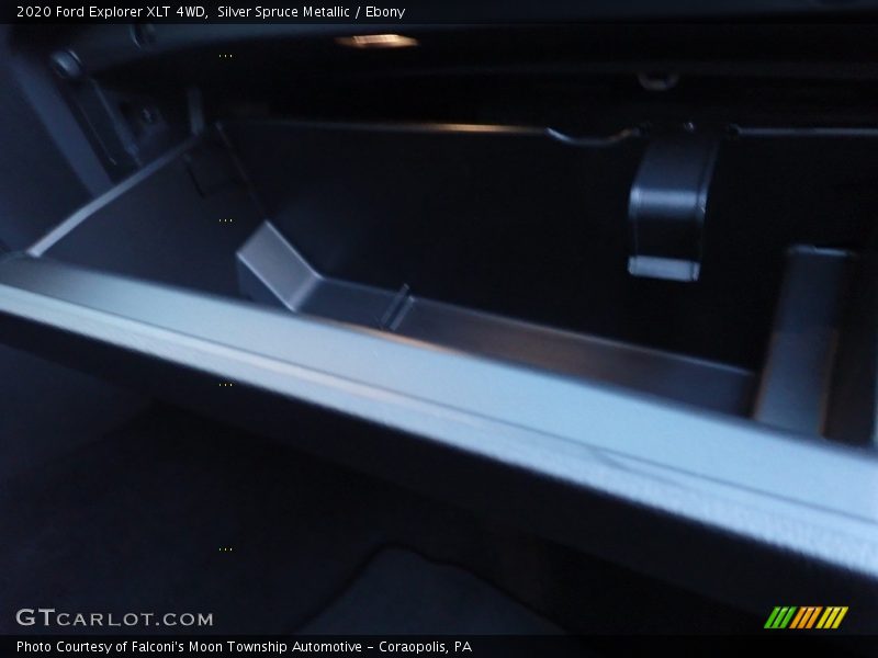 Silver Spruce Metallic / Ebony 2020 Ford Explorer XLT 4WD