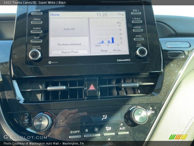 Super White / Black 2022 Toyota Camry SE