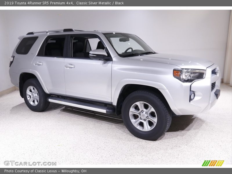 Classic Silver Metallic / Black 2019 Toyota 4Runner SR5 Premium 4x4