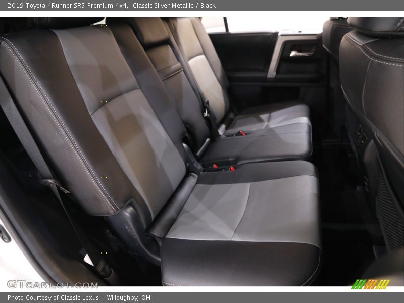 Classic Silver Metallic / Black 2019 Toyota 4Runner SR5 Premium 4x4