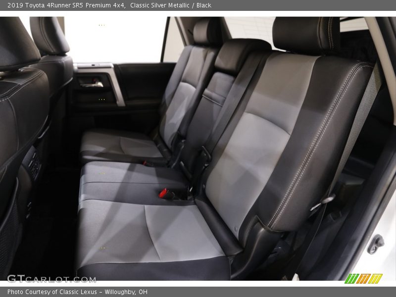 Classic Silver Metallic / Black 2019 Toyota 4Runner SR5 Premium 4x4