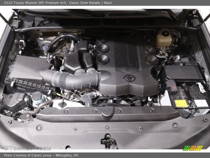 Classic Silver Metallic / Black 2019 Toyota 4Runner SR5 Premium 4x4