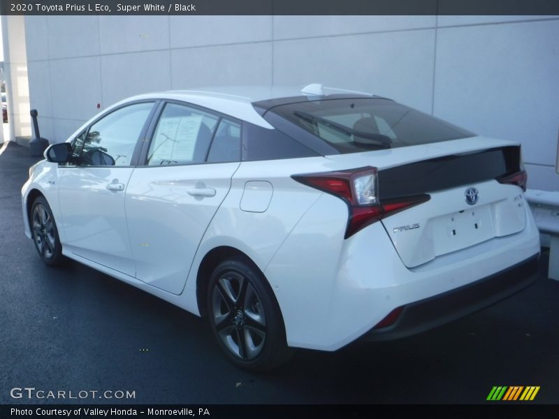 Super White / Black 2020 Toyota Prius L Eco