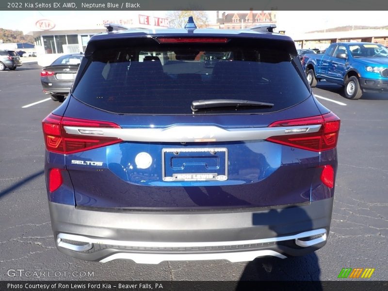 Neptune Blue / Black 2022 Kia Seltos EX AWD