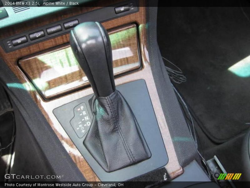 Alpine White / Black 2004 BMW X3 2.5i