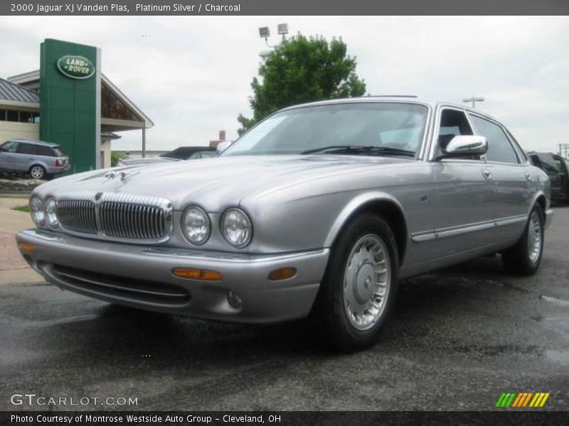 Platinum Silver / Charcoal 2000 Jaguar XJ Vanden Plas
