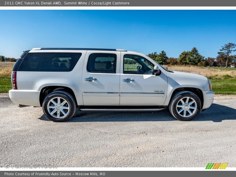 Summit White / Cocoa/Light Cashmere 2011 GMC Yukon XL Denali AWD