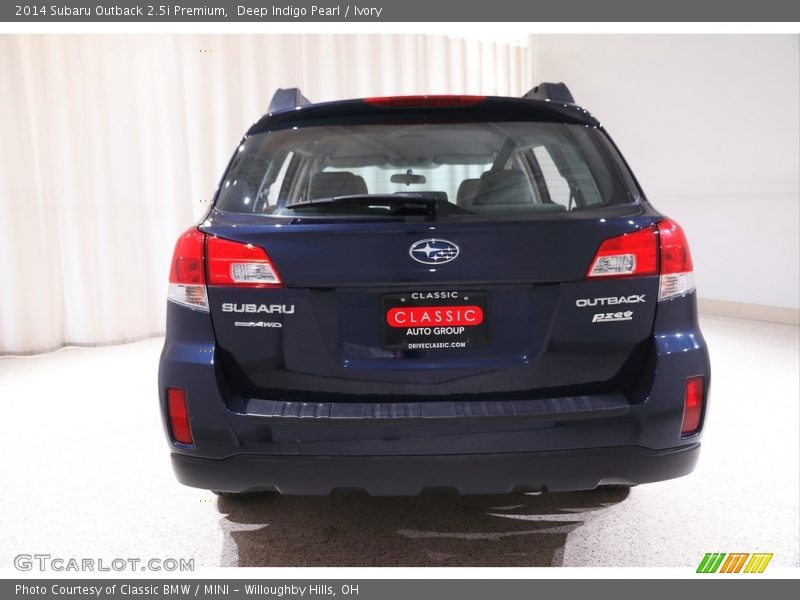 Deep Indigo Pearl / Ivory 2014 Subaru Outback 2.5i Premium