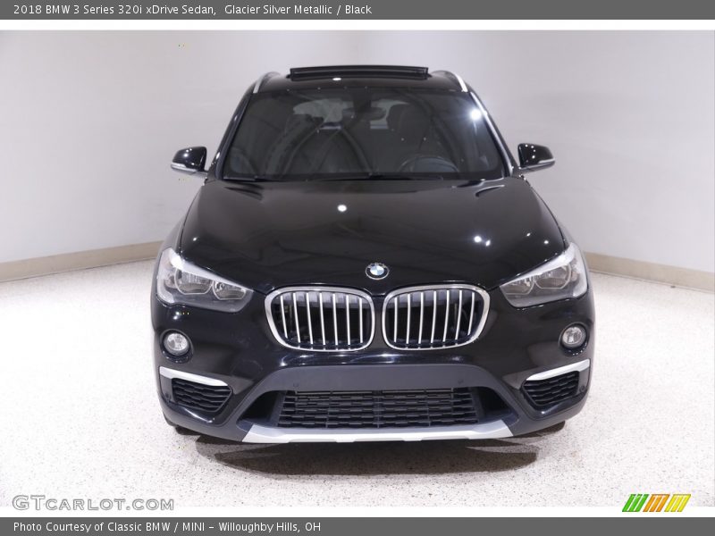 Glacier Silver Metallic / Black 2018 BMW 3 Series 320i xDrive Sedan