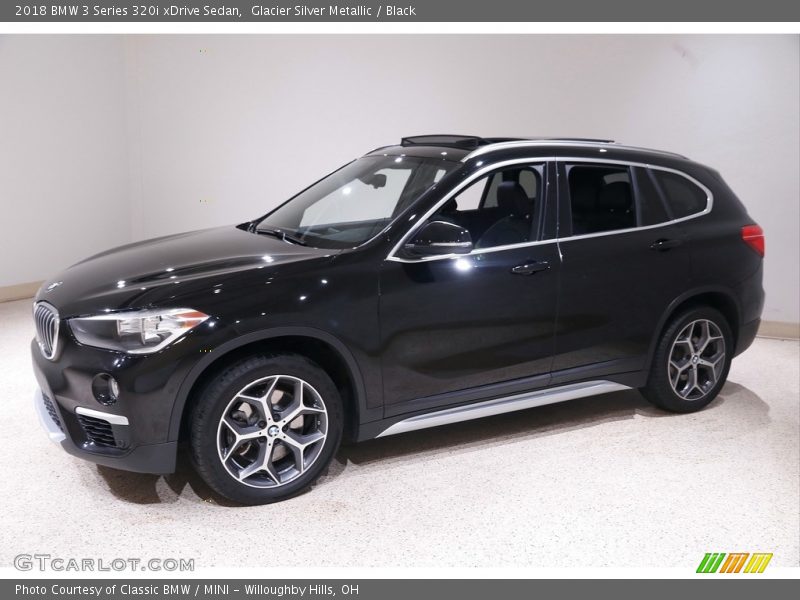 Glacier Silver Metallic / Black 2018 BMW 3 Series 320i xDrive Sedan