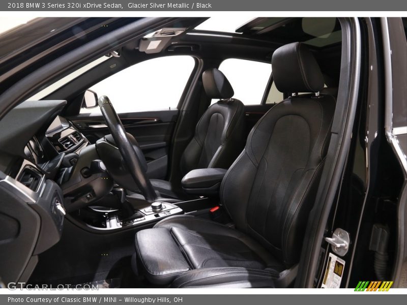 Glacier Silver Metallic / Black 2018 BMW 3 Series 320i xDrive Sedan