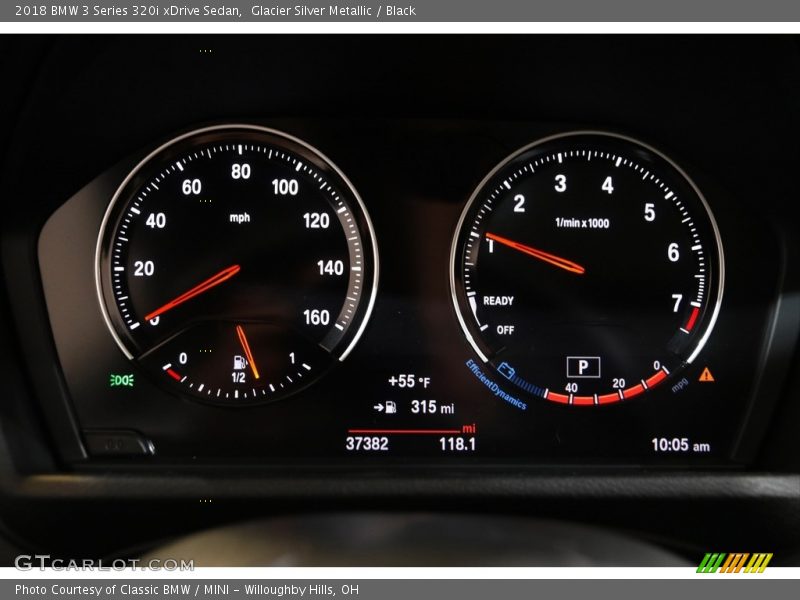 Glacier Silver Metallic / Black 2018 BMW 3 Series 320i xDrive Sedan