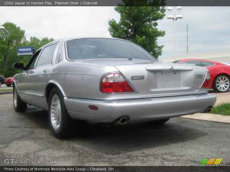 Platinum Silver / Charcoal 2000 Jaguar XJ Vanden Plas