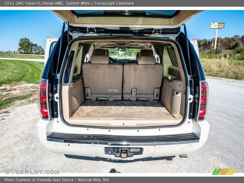 Summit White / Cocoa/Light Cashmere 2011 GMC Yukon XL Denali AWD