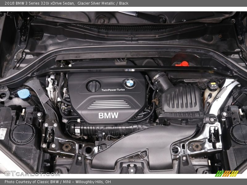 Glacier Silver Metallic / Black 2018 BMW 3 Series 320i xDrive Sedan