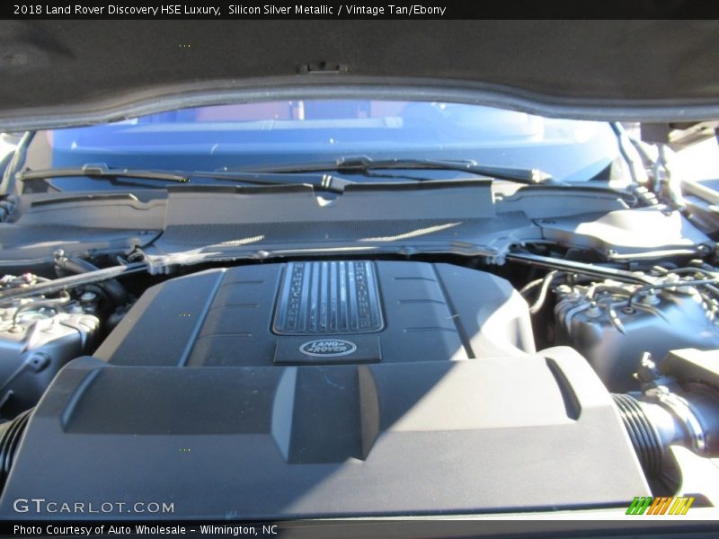 Silicon Silver Metallic / Vintage Tan/Ebony 2018 Land Rover Discovery HSE Luxury