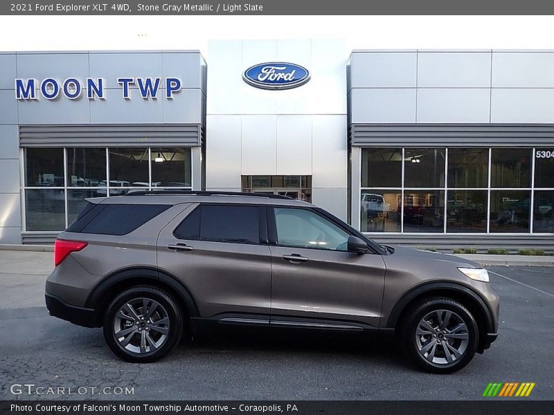 Stone Gray Metallic / Light Slate 2021 Ford Explorer XLT 4WD