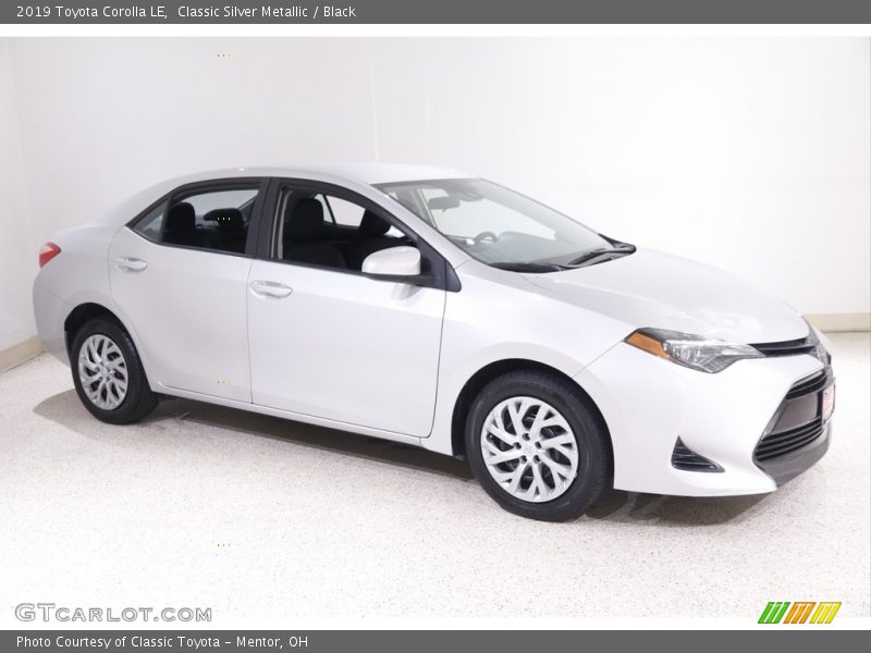 Classic Silver Metallic / Black 2019 Toyota Corolla LE