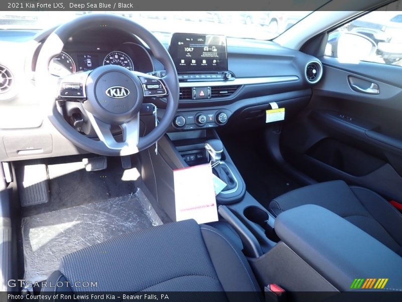 Deep Sea Blue / Black 2021 Kia Forte LXS