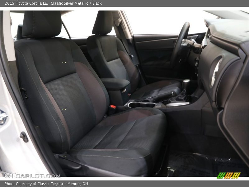 Classic Silver Metallic / Black 2019 Toyota Corolla LE