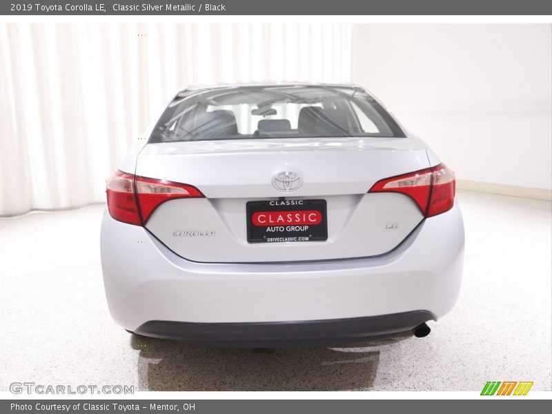 Classic Silver Metallic / Black 2019 Toyota Corolla LE