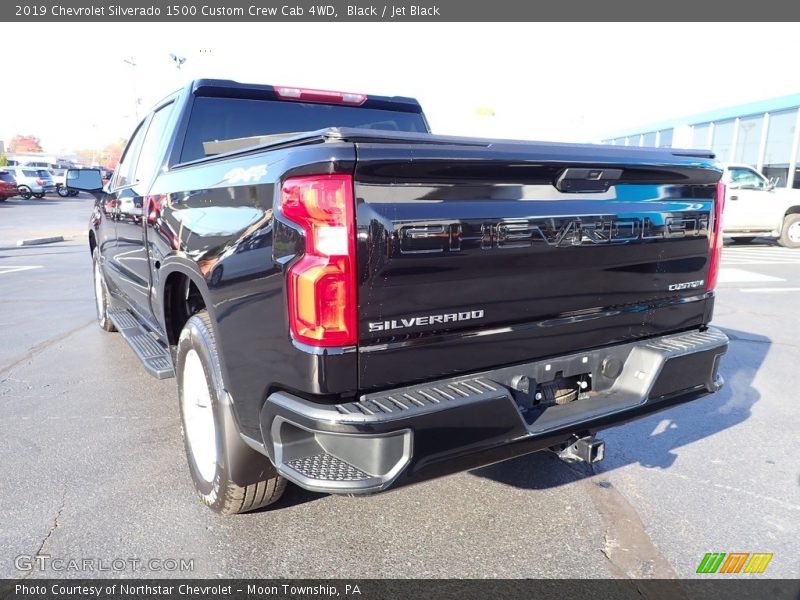 Black / Jet Black 2019 Chevrolet Silverado 1500 Custom Crew Cab 4WD