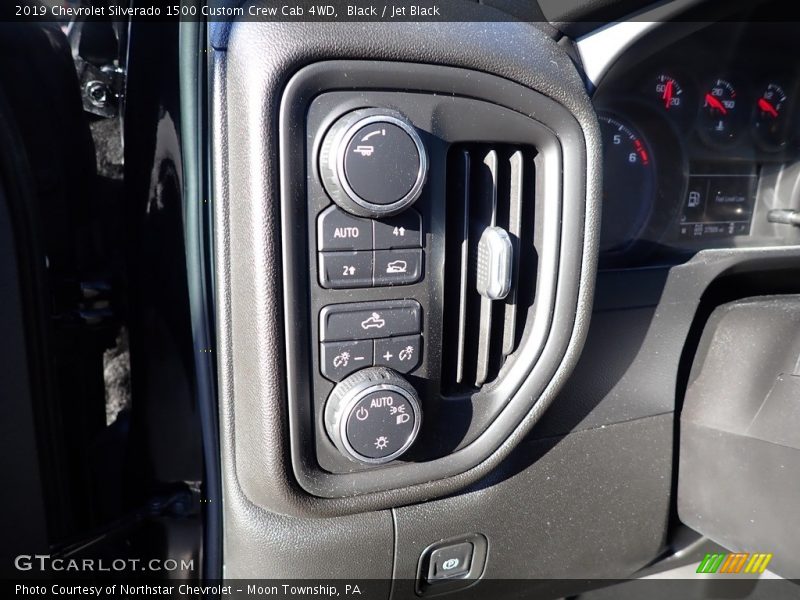 Black / Jet Black 2019 Chevrolet Silverado 1500 Custom Crew Cab 4WD