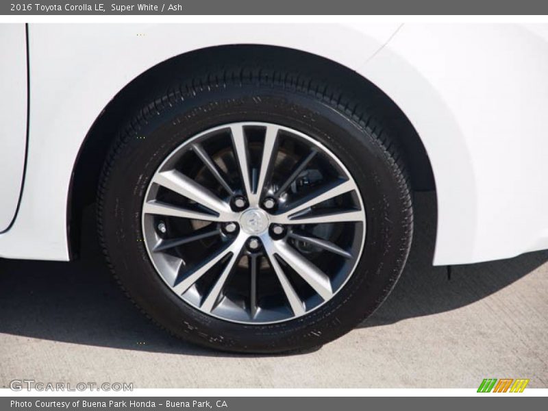 Super White / Ash 2016 Toyota Corolla LE