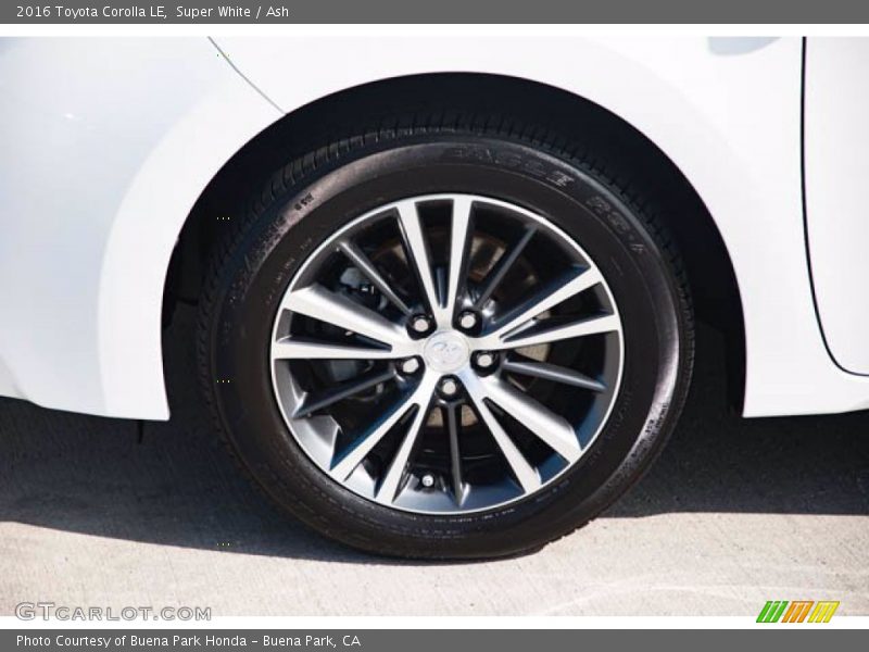 Super White / Ash 2016 Toyota Corolla LE