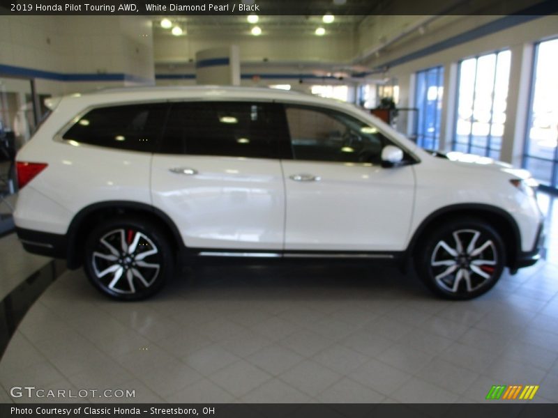 White Diamond Pearl / Black 2019 Honda Pilot Touring AWD