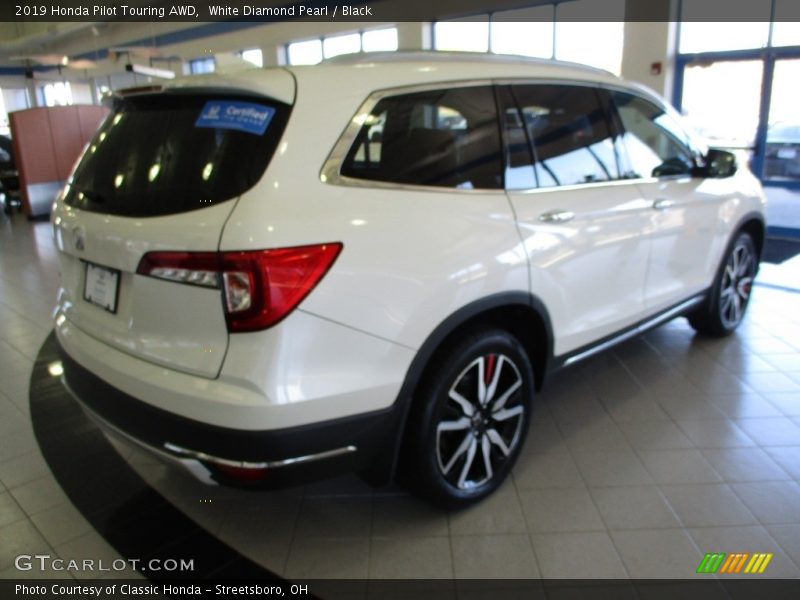 White Diamond Pearl / Black 2019 Honda Pilot Touring AWD