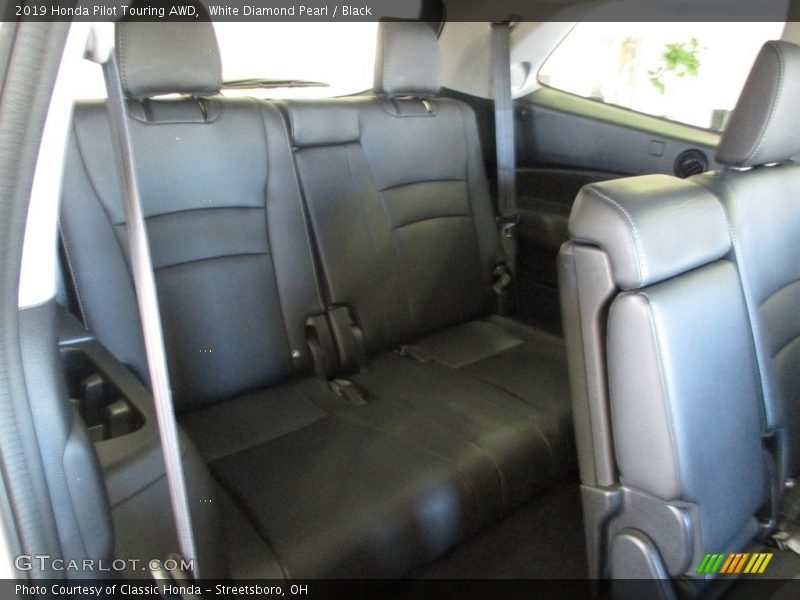 White Diamond Pearl / Black 2019 Honda Pilot Touring AWD