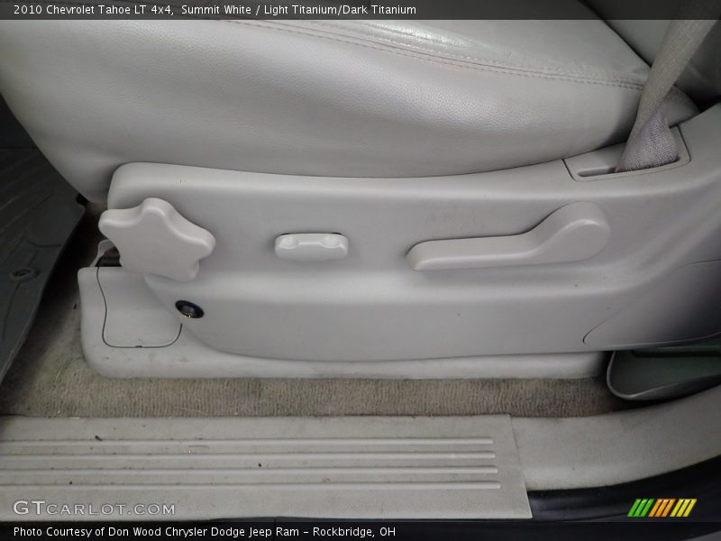 Summit White / Light Titanium/Dark Titanium 2010 Chevrolet Tahoe LT 4x4