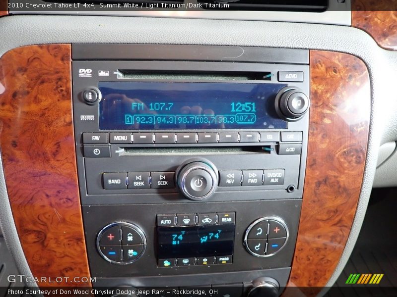 Summit White / Light Titanium/Dark Titanium 2010 Chevrolet Tahoe LT 4x4
