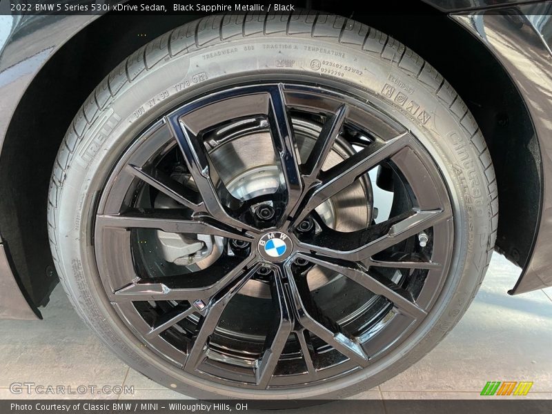 Black Sapphire Metallic / Black 2022 BMW 5 Series 530i xDrive Sedan