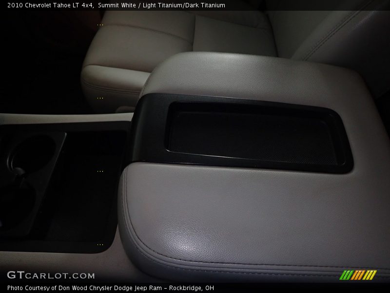 Summit White / Light Titanium/Dark Titanium 2010 Chevrolet Tahoe LT 4x4