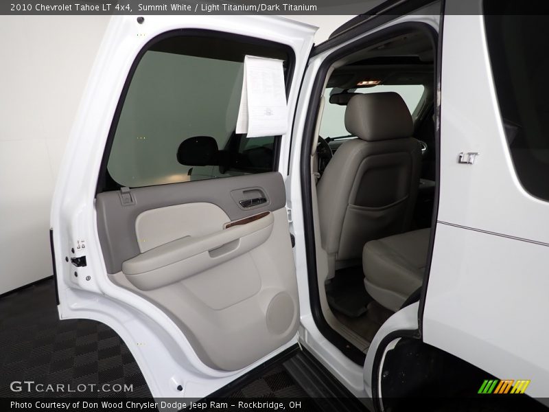 Summit White / Light Titanium/Dark Titanium 2010 Chevrolet Tahoe LT 4x4