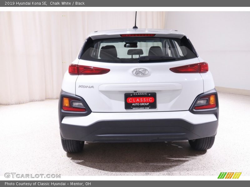 Chalk White / Black 2019 Hyundai Kona SE